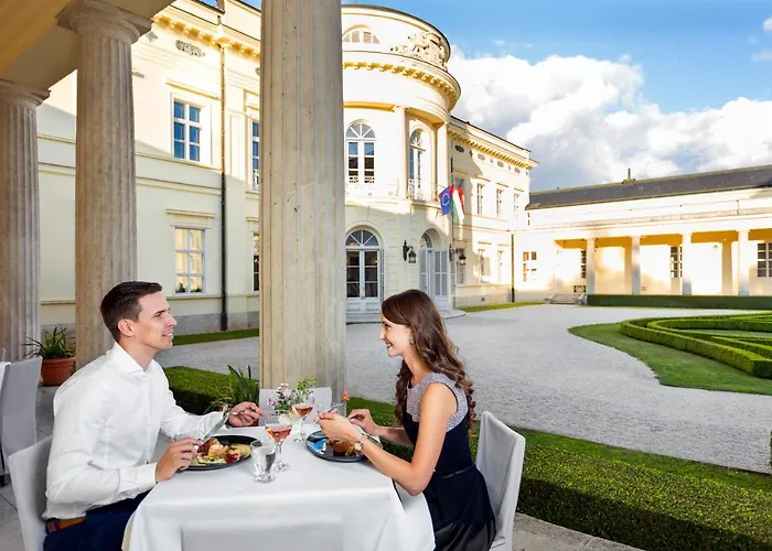 Karolyi Kastely Hotel & Restaurant