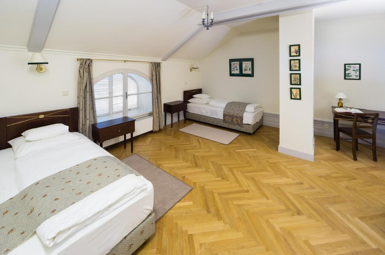 Hotel Karolyi Kastely & Restaurant Fehérvárcsurgó
